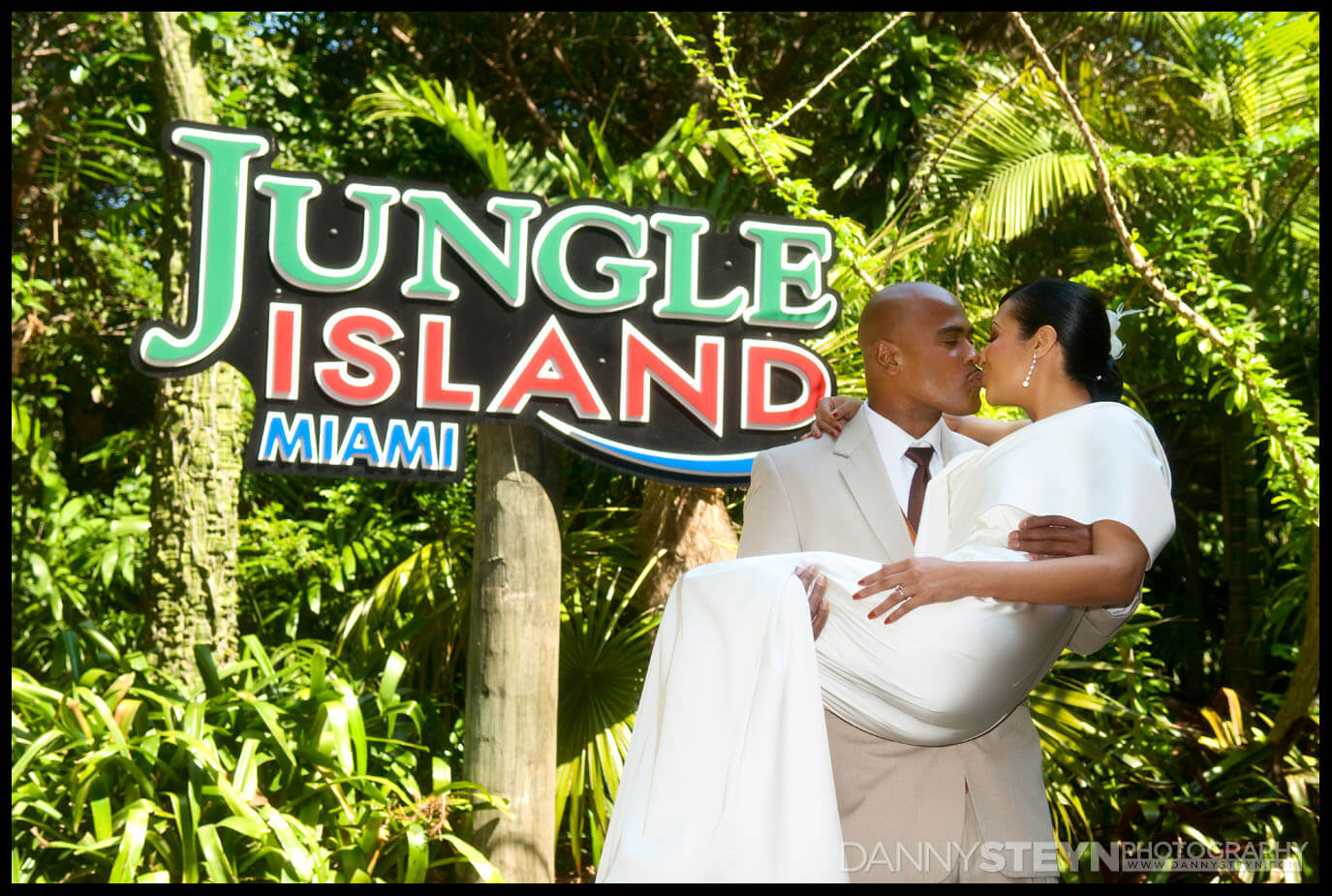 jungle island wedding photographer