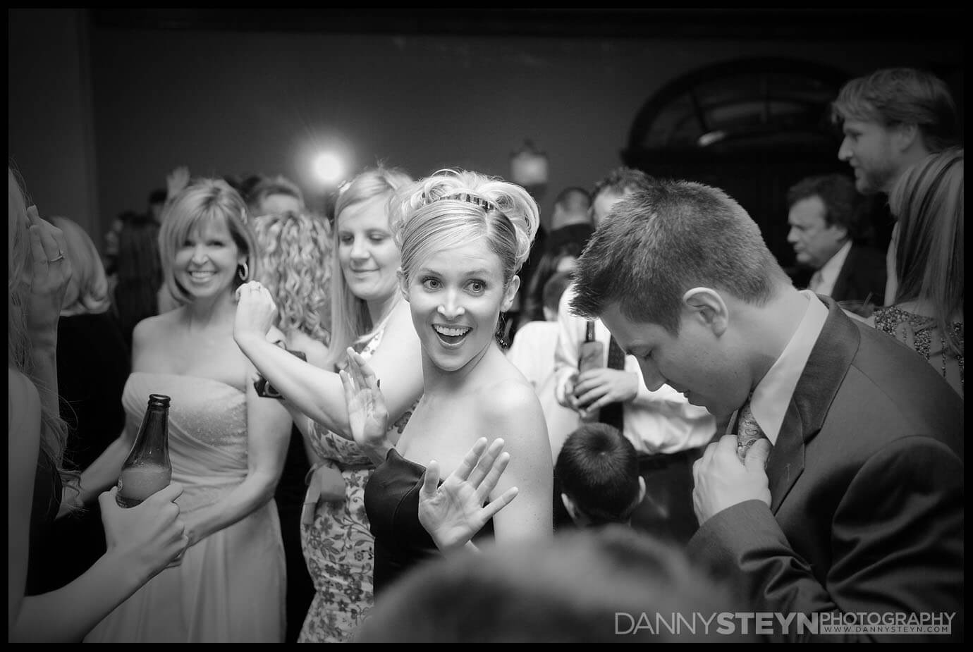 photojournalistic wedding photography