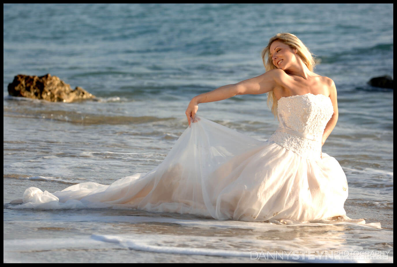 trash the dress wedding pictures